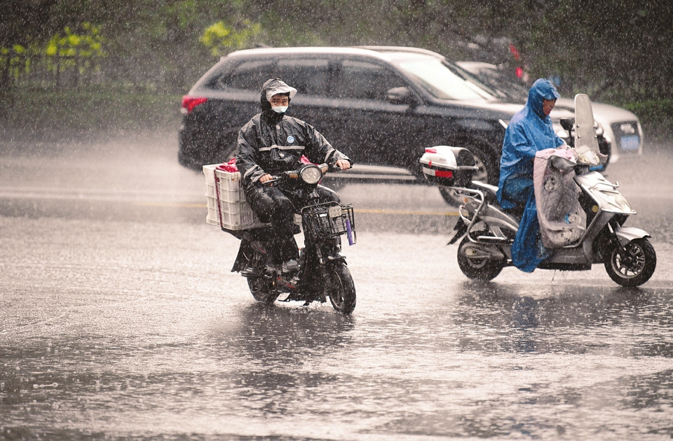 太原迎來強(qiáng)降雨天氣